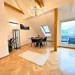 - Premium 24 7 Lejlighedshotel 4*