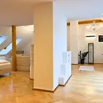 Lejlighedshotel - Premium 24 7 Leoben (Styria)