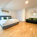 Lejlighedshotel - Premium 24 7 4*