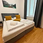 Lejlighedshotel - Premium 24 7 4*