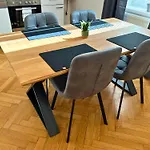 - Premium 24 7 Lejlighedshotel Leoben (Styria)