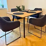 Lejlighedshotel - Premium 24 7 Leoben (Styria)