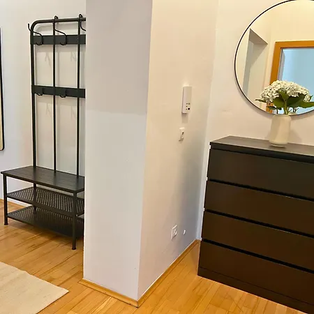 - Premium 24 7 Aparthotel Leoben (Styria)
