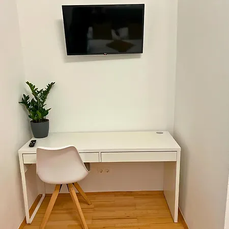 - Premium 24 7 Appart hôtel