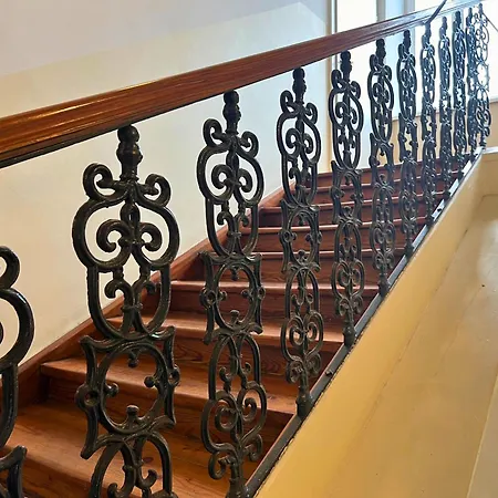 - Premium 24 7 Apart Otel 3*