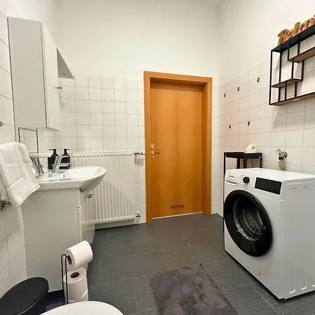 Leoben - Premium 24 7