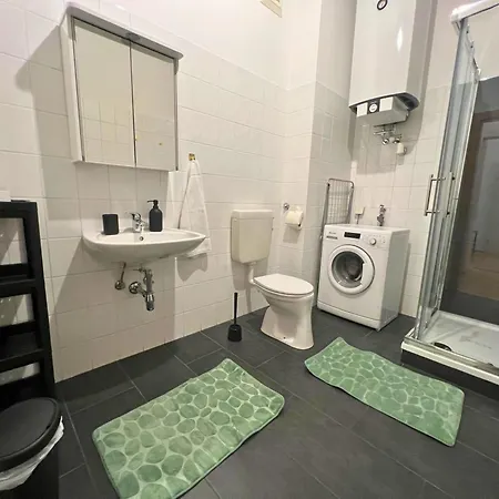 Aparthotel - Premium 24 7 4*