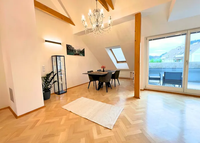 - Premium 24 7 Appart hôtel 3*