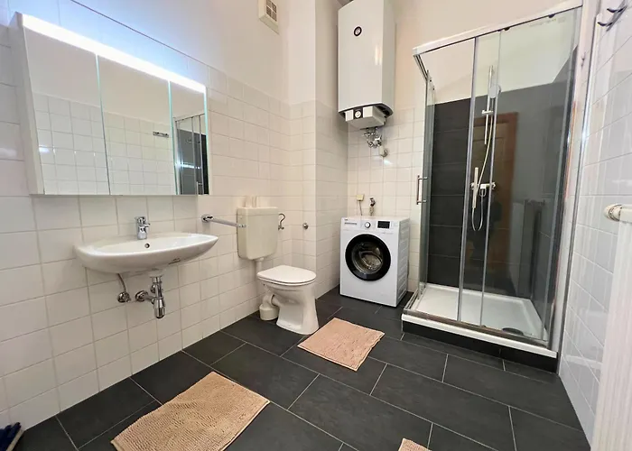 - Premium 24 7 3* Leoben (Styria)