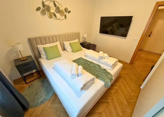 - Premium 24 7 Appart hôtel